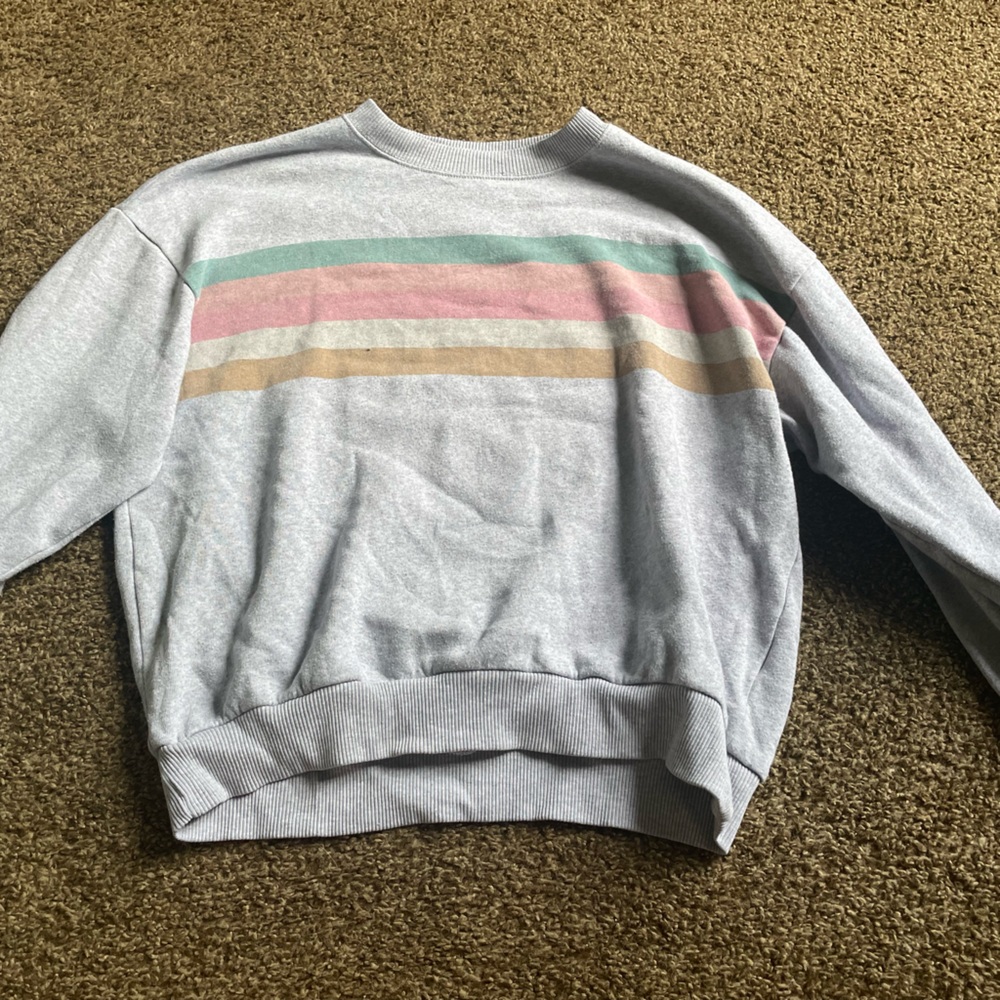 American Eagle Pastel Sweatshirt